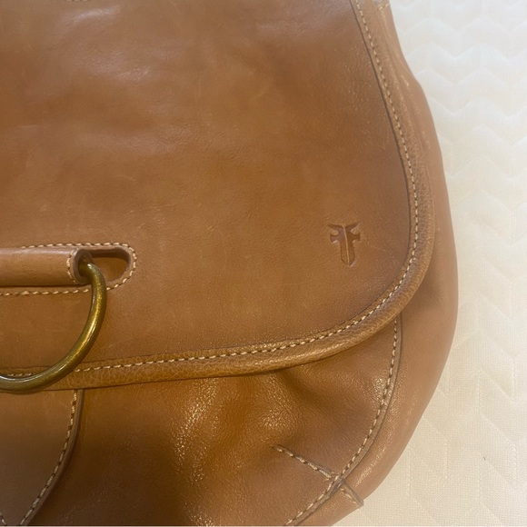 Frye Amy Leather Crossbody Bag Camel - Picture 3 of 12
